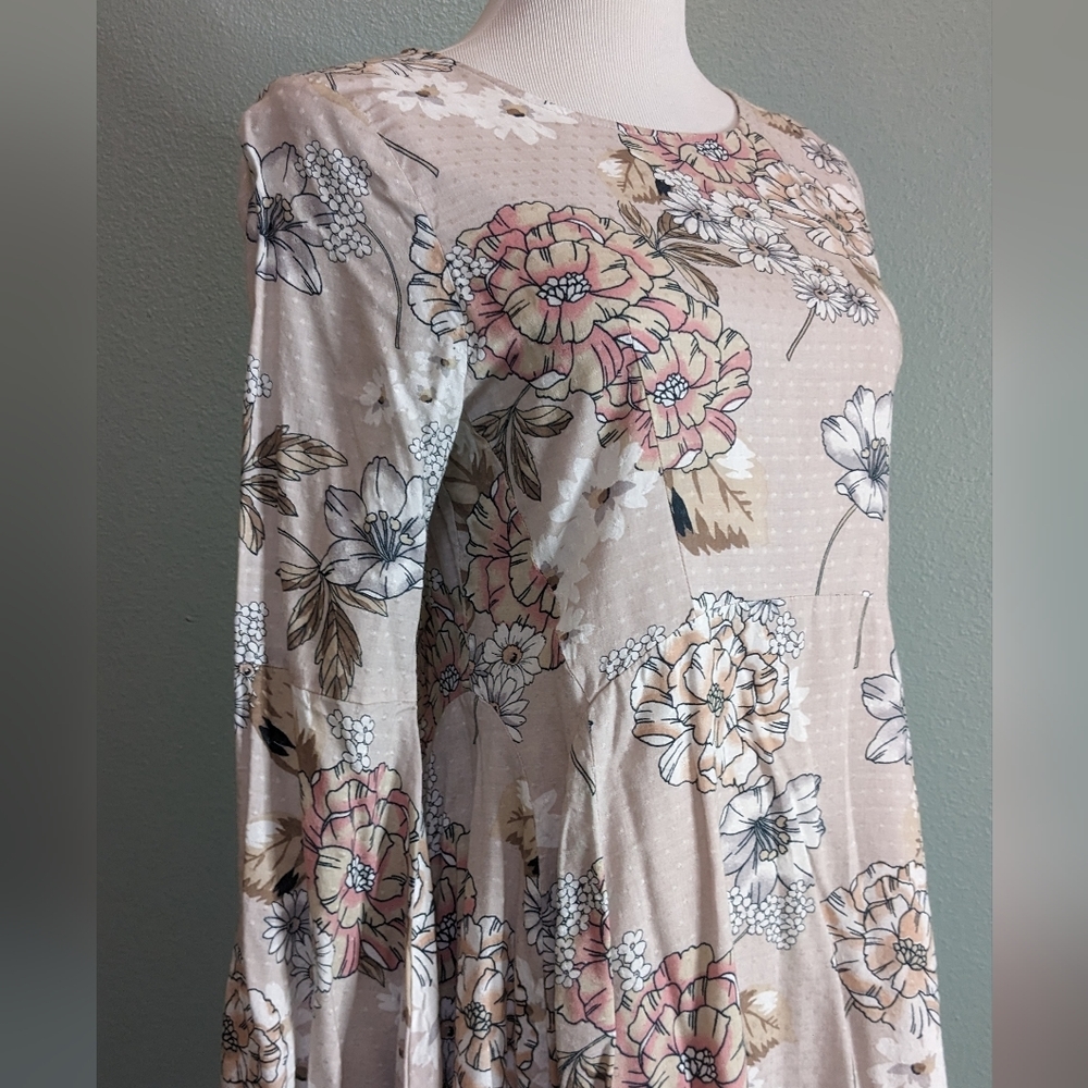 Altar'd State boho long sleeve floral spring summer dress blush nude EUC Medium - Picture 4 of 10